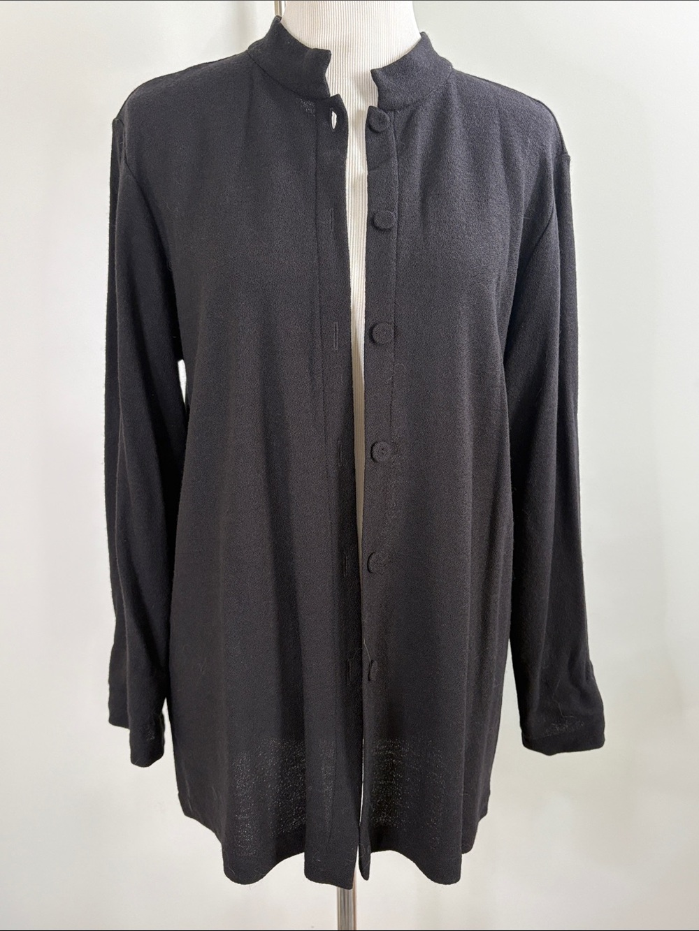 Eileen Fisher 100% Wool Crepe Mandarin Jacket with Back Pleat M Lightweight